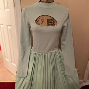 Chic Pastel Green Kids Dress with Cut-Out Design